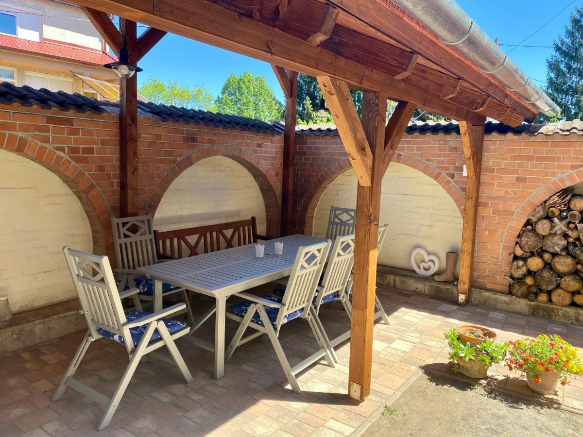 Pacsirta Apartman Grand Eger Exteriér fotografie