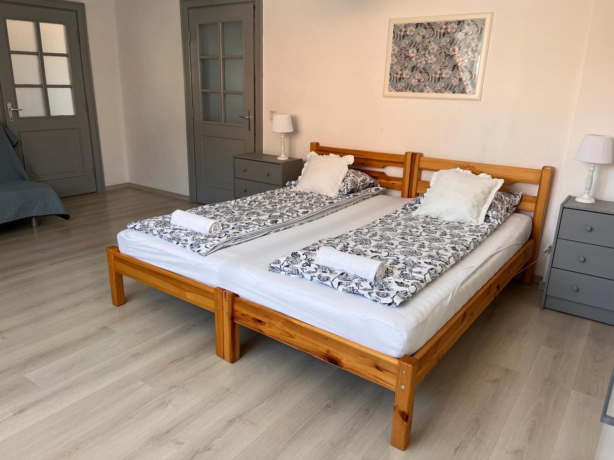 Pacsirta Apartman Grand Eger Exteriér fotografie
