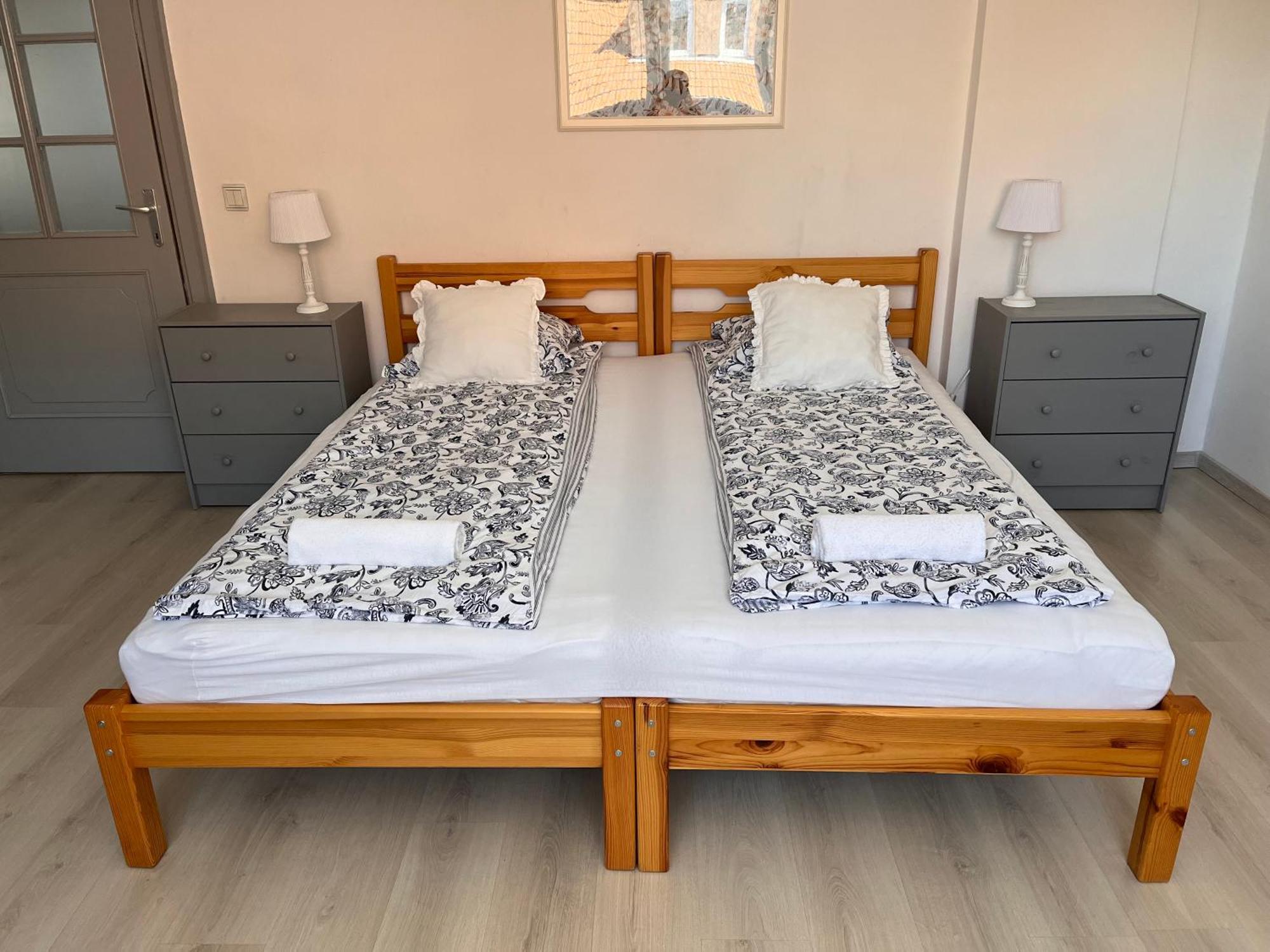Pacsirta Apartman Grand Eger Exteriér fotografie